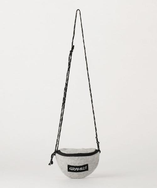 Gramicci（グラミチ）の「【WEB限定】Gramicci(グラミチ)別注パイルスーパーミニサコッシュバッグ（ショルダーバッグ・メンズ・パープル/グレー/ブラック/レッド・FREE）」の16枚目の写真