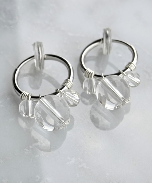 tone(トーン)の「【marinaJEWELRY】SV/Crystal Quartz bubble wrapped earring(イヤリング・レディース・その他・M)」の4枚目の写真