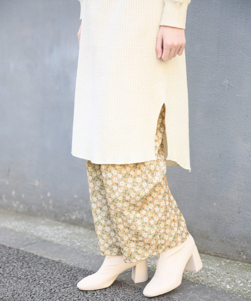 LOWRYS FARM（ローリーズファーム）の「フラワーハイウエストパンツ　824890（その他パンツ・レディース・ブラック/ベージュ・FREE）」の16枚目の写真