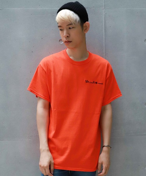 MINTCREW（ミントクルー）の「『MINTCREW』MINTCREW LOGO Tee / ミントクルー ワンポイント ロゴ Tシャツ（Tシャツ/カットソー・メンズ・ホワイト/ブラック/オレンジ/グリーン/イエロー/ライトイエロー・SMALL/MEDIUM/LARGE/X-LARGE/XX-LARGE）」の12枚目の写真