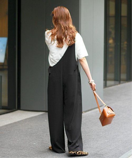 JOURNAL STANDARD relume（ジャーナルスタンダード　レリューム）の「《追加2》ワンショルサロペット◆（ワンピース・レディース・ブラック/ベージュ・FREE）」の4枚目の写真