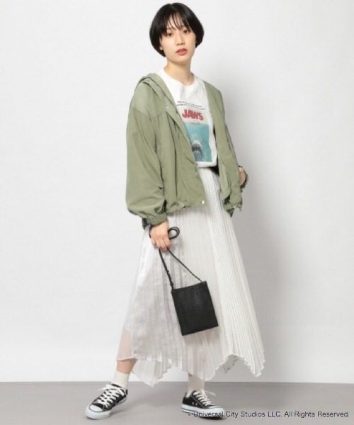 PAGEBOY(ページボーイ)の「JAWSシネマTEE(Tシャツ/カットソー・レディース・ブラック/チャコールグレー/オフホワイト・FREE)」の4枚目の写真