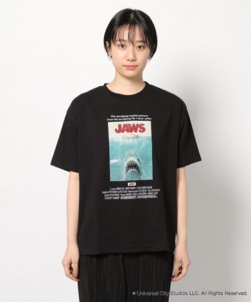 PAGEBOY(ページボーイ)の「JAWSシネマTEE(Tシャツ/カットソー・レディース・ブラック/チャコールグレー/オフホワイト・FREE)」の7枚目の写真