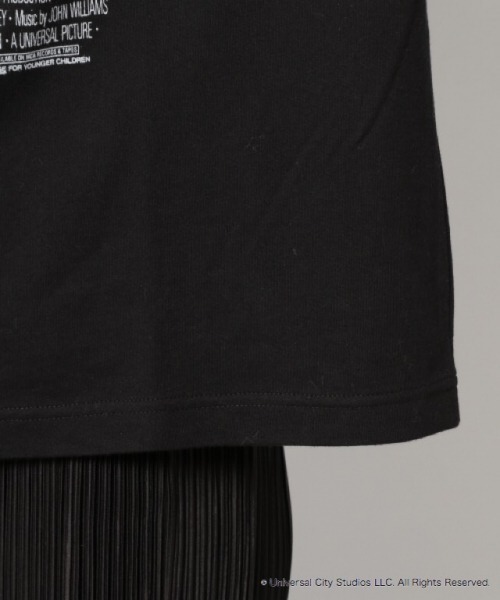 PAGEBOY(ページボーイ)の「JAWSシネマTEE(Tシャツ/カットソー・レディース・ブラック/チャコールグレー/オフホワイト・FREE)」の15枚目の写真