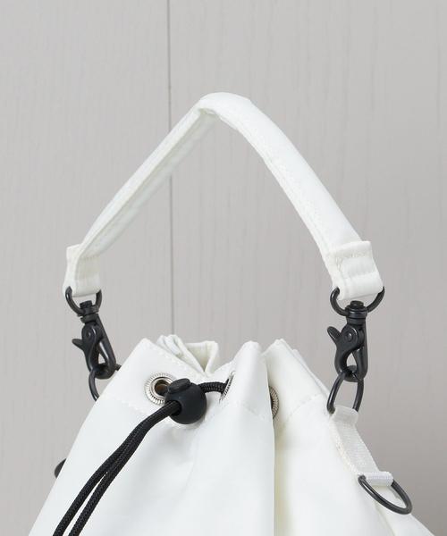 BEAUTY&YOUTH UNITED ARROWS（ビューティーアンドユースユナイテッドアローズ）の「＜TOGA PULLA × PORTER＞STRING BAG/バッグ.（ハンドバッグ・レディース・ブラック/ホワイト・FREE）」の5枚目の写真