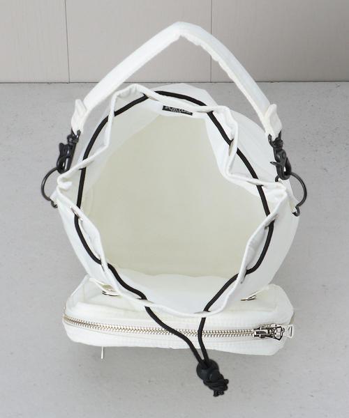 BEAUTY&YOUTH UNITED ARROWS（ビューティーアンドユースユナイテッドアローズ）の「＜TOGA PULLA × PORTER＞STRING BAG/バッグ.（ハンドバッグ・レディース・ブラック/ホワイト・FREE）」の8枚目の写真