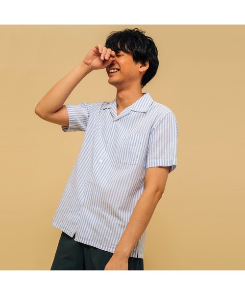 AIGLE(エーグル)の「吸水速乾 スレイプ ストライプ 半袖シャツ(シャツ/ブラウス・メンズ・ライトブルー/ベージュ・LL/S/M/L)」の2枚目の写真