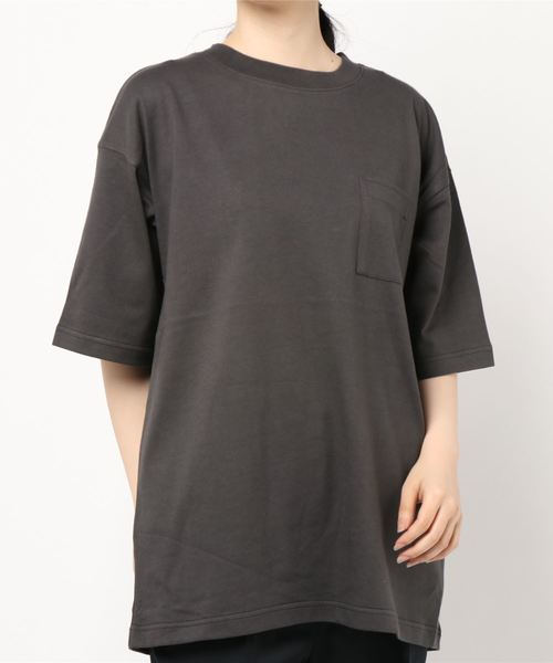 AMERICAN HOLIC（アメリカンホリック）の「オーガニックコットンポケット付きカットチュニック　＊（Tシャツ/カットソー・レディース・チャコールグレー/オフホワイト/グリーン/ホワイト系その他4/ブラック系その他4/キャメル・FREE）」の21枚目の写真