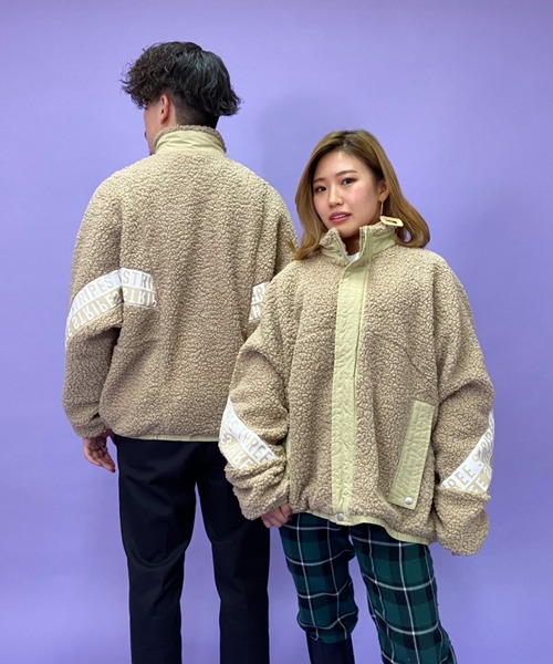 adidas（アディダス）の「adidas ビッグシルエット ボアジャケット