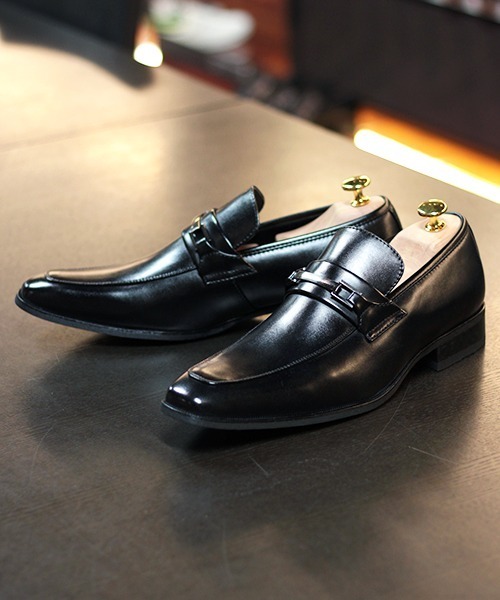 LASSU&FRISS（ラスアンドフリス）の「LASSU&FRISS / スクエアトゥロングノーズ ビットローファー(941)（ドレスシューズ・メンズ・ブラック/ブラウン/ダークブラウン/ブラック系その他/ブラック系その他2/ブラウン系その他・40/48/45/42/43/46/50/44/47/41/39/38）」の2枚目の写真