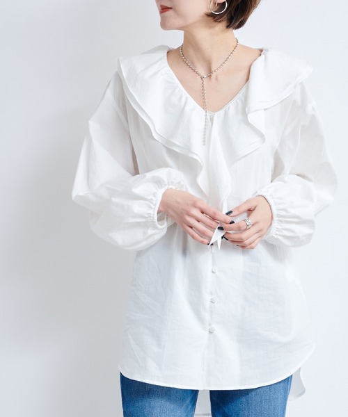 DouDou(ドゥドゥ)の「フリルブラウス(シャツ/ブラウス・レディース・チャコールグレー/ベージュ/オフホワイト・FREE)」の1枚目の写真