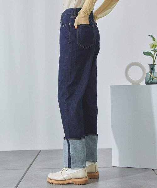 PUBLIC TOKYO(パブリックトウキョウ)の「モイストストレートデニム(デニムパンツ・レディース・ネイビー・2/3/4/1)」の5枚目の写真