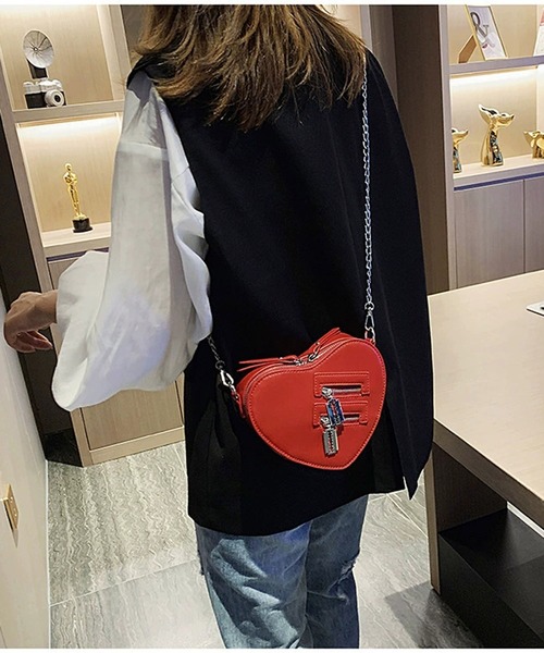 Passion（パッション）の「ハート　ショルダーバッグ（ショルダーバッグ・レディース・ブラック/ブラウン/レッド/ライトグリーン/ホワイト・FREE）」の5枚目の写真