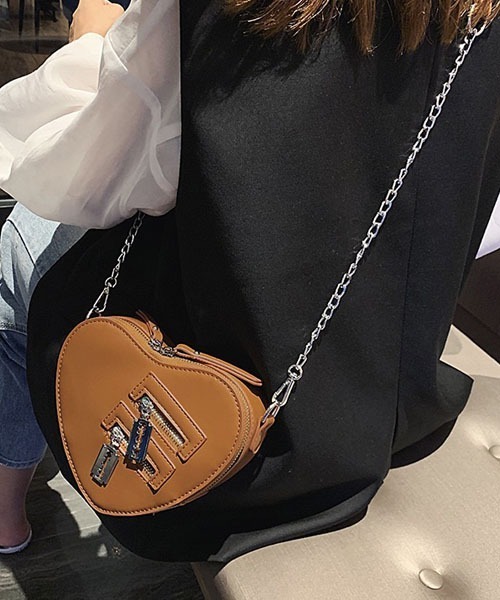 Passion（パッション）の「ハート　ショルダーバッグ（ショルダーバッグ・レディース・ブラック/ブラウン/レッド/ライトグリーン/ホワイト・FREE）」の22枚目の写真