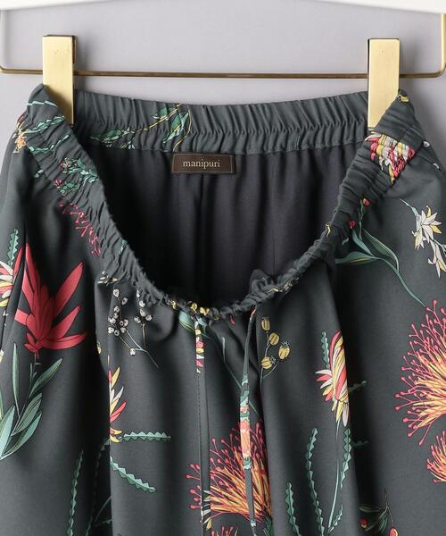 manipuri（マニプリ）の「一部別注＜manipuri（マニプリ）＞スカーフプリント パンツ（その他パンツ・レディース・ナチュラル/ダークグレー/ロイヤルブルー・MEDIUM/SMALL）」の8枚目の写真