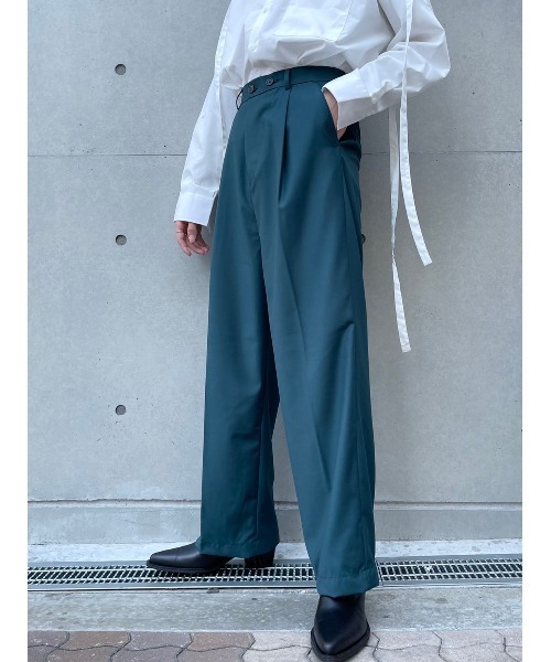 Chikashitsu +(チカシツプラス)の「【Chikashitsu +/チカシツプラス】2 button slacks/2ボタン スラックス センタープレス デザイン パンツ(スラックス・メンズ・ブラック/ブラウン/グレー/グリーン・S/M)」の8枚目の写真