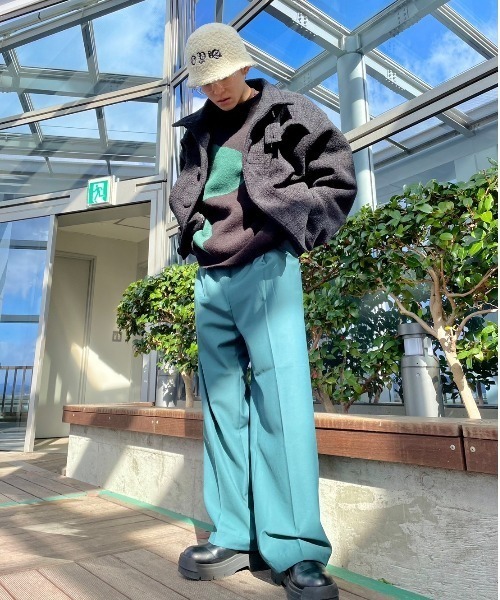 Chikashitsu +(チカシツプラス)の「【Chikashitsu +/チカシツプラス】2 button slacks/2ボタン スラックス センタープレス デザイン パンツ(スラックス・メンズ・ブラック/ブラウン/グレー/グリーン・S/M)」の15枚目の写真