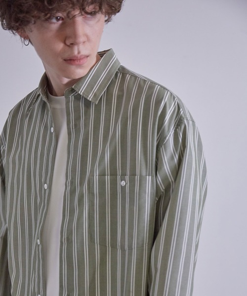 JUNRED(ジュンレッド)の「先染めストライプシャツ(シャツ/ブラウス・メンズ・ブルー系その他4/ホワイト/グリーン・L/LL/M)」の1枚目の写真