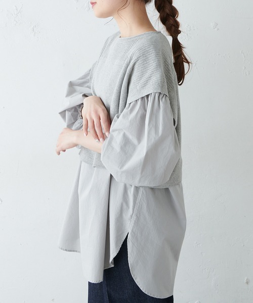 PUAL CE CIN(ピュアルセシン)の「布帛インナーブラウス付ニットベスト(ニット/セーター・レディース・キナリ/グレー・FREE)」の2枚目の写真