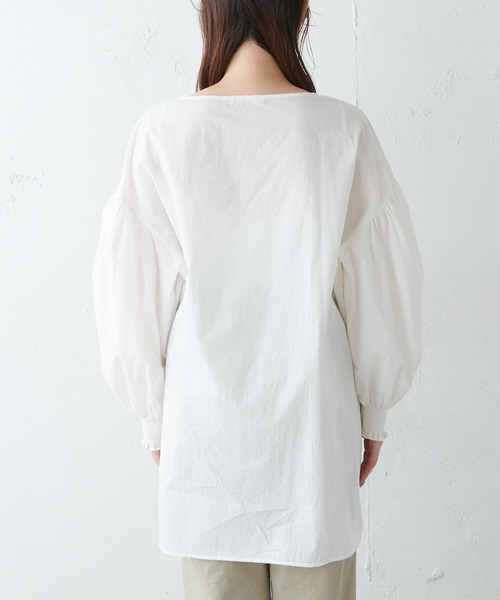 PUAL CE CIN(ピュアルセシン)の「布帛インナーブラウス付ニットベスト(ニット/セーター・レディース・キナリ/グレー・FREE)」の21枚目の写真