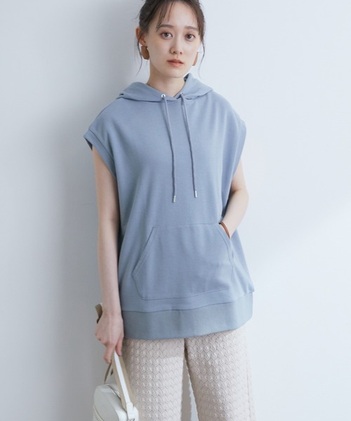 VIS(ビス)の「【WEB限定】ミニ裏毛フレンチスリーブパーカー(パーカー・レディース・オフホワイト/スミクロ/ブルー系その他6・FREE)」の3枚目の写真