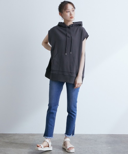 VIS(ビス)の「【WEB限定】ミニ裏毛フレンチスリーブパーカー(パーカー・レディース・オフホワイト/スミクロ/ブルー系その他6・FREE)」の17枚目の写真