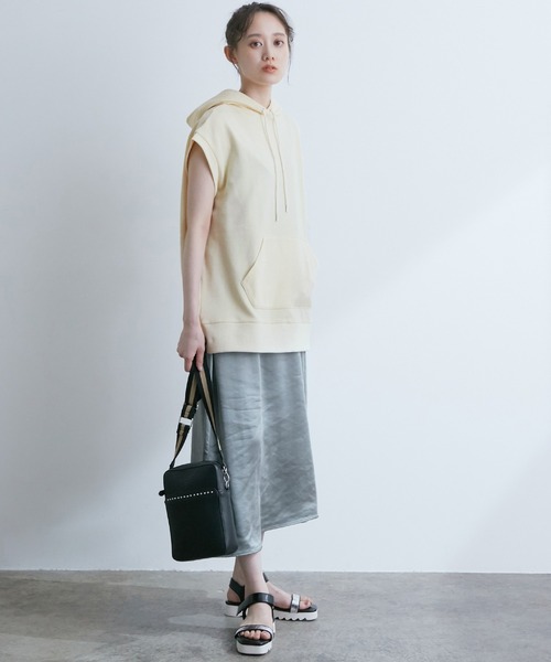 VIS(ビス)の「【WEB限定】ミニ裏毛フレンチスリーブパーカー(パーカー・レディース・オフホワイト/スミクロ/ブルー系その他6・FREE)」の19枚目の写真