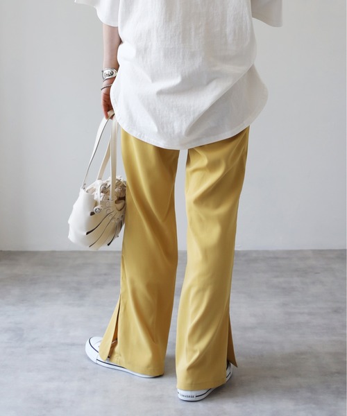 4youstory（フォーユーストーリー）の「薄エステルツイルカラーフレアパンツ（その他パンツ・レディース・オフホワイト/イエロー/オレンジ/グリーン・FREE）」の6枚目の写真