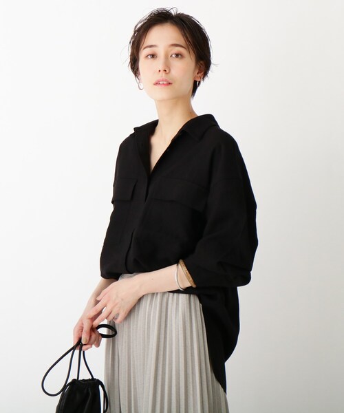 OPAQUE.CLIP（オペークドットクリップ）の「◆CAFFISI ドレープツイル リラクシーシャツジャケット【WEB限定カラー・サイズ】（シャツ/ブラウス・レディース・サンドベージュ/ブラック系7/ガンメタ/キャメル・42/38/40）」の2枚目の写真