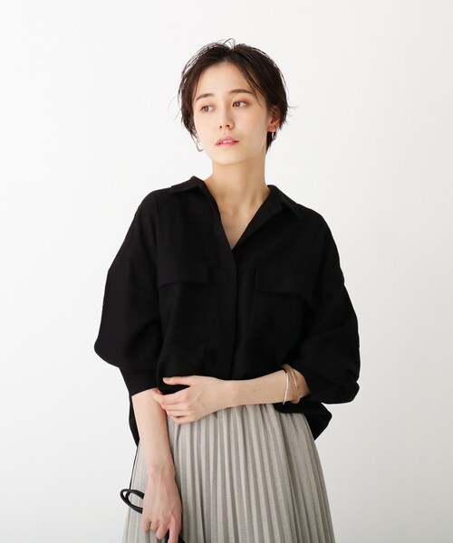 OPAQUE.CLIP（オペークドットクリップ）の「◆CAFFISI ドレープツイル リラクシーシャツジャケット【WEB限定カラー・サイズ】（シャツ/ブラウス・レディース・サンドベージュ/ブラック系7/ガンメタ/キャメル・42/38/40）」の6枚目の写真