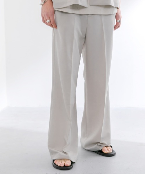 URBAN RESEARCH(アーバンリサーチ)の「URBAN RESEARCH iD T/Rワイドフレアパンツ(その他パンツ・メンズ・ブラック/ブルー/ホワイト系その他・MEDIUM/LARGE)」の2枚目の写真