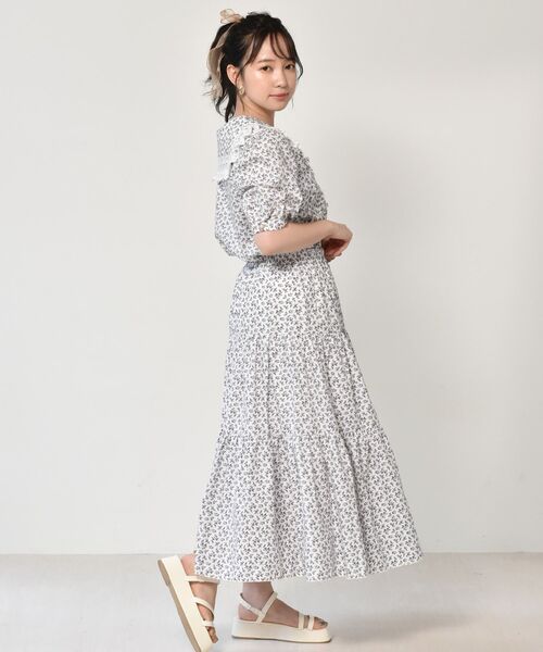 ems excite（エムズエキサイト）の「プラットフォームサンダル（サンダル・レディース・ブラック/ベージュ/アイボリー・MEDIUM/LARGE）」の16枚目の写真