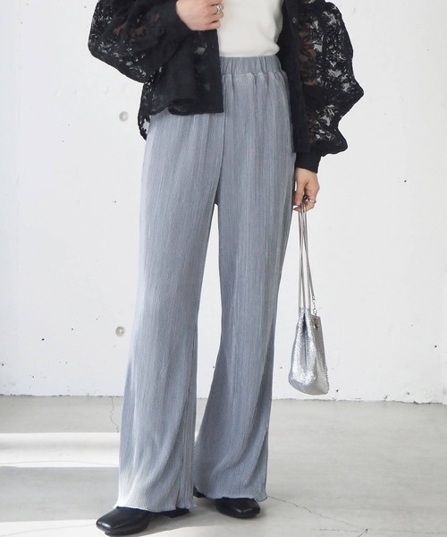 tiptop（ティップトップ）の「サテンミニプリーツセミフレアパンツ（その他パンツ・レディース・ブラック/イエロー/アイボリー/グレイッシュベージュ/モカ/ブルー/グリーン・FREE）」の7枚目の写真