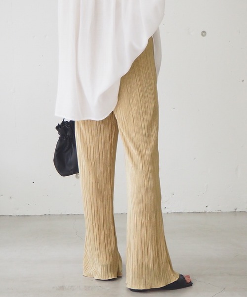 tiptop（ティップトップ）の「サテンミニプリーツセミフレアパンツ（その他パンツ・レディース・ブラック/イエロー/アイボリー/グレイッシュベージュ/モカ/ブルー/グリーン・FREE）」の9枚目の写真