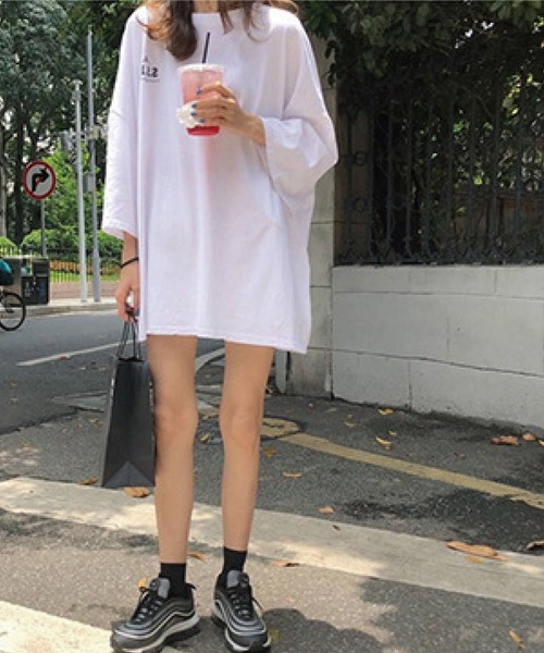 meJane(ミージェーン)の「S.S.18.ボックスロゴバックプリントTシャツ【ZOZOTOWN限定】(Tシャツ/カットソー・レディース・ホワイト/ブルー・FREE)」の3枚目の写真