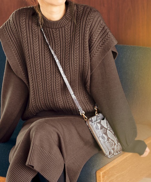 RANAN(ラナン)の「ウォレットポシェット(ショルダーバッグ・レディース・ブラック/ベージュ系その他/パイソン・FREE)」の3枚目の写真