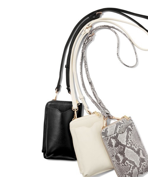 RANAN(ラナン)の「ウォレットポシェット(ショルダーバッグ・レディース・ブラック/ベージュ系その他/パイソン・FREE)」の2枚目の写真