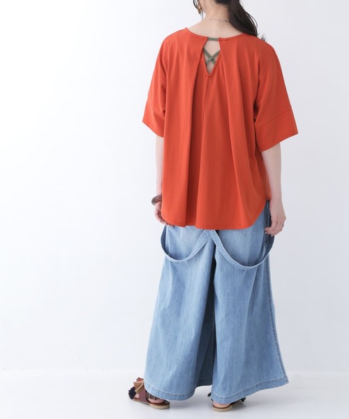 osharewalker(オシャレウォーカー)の「【廃盤】『バックデザインカットソー』(Tシャツ/カットソー・レディース・オレンジ/パープル/オフホワイト/ブルーグリーン/ブラック・FREE)」の12枚目の写真