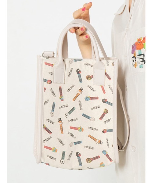 fifth calin（フィフスカラン）の「【PEZ×calin】総柄スクエアショルダーバッグ（ショルダーバッグ・レディース・ブラック/ベージュ・FREE）」の8枚目の写真