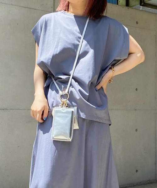 DouDou（ドゥドゥ）の「セットアップ サイドタックプルオーバー（Tシャツ/カットソー・レディース・ブラック/イエロー/ブルー・FREE）」の3枚目の写真