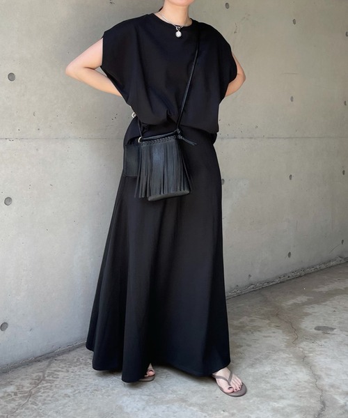 DouDou（ドゥドゥ）の「セットアップ サイドタックプルオーバー（Tシャツ/カットソー・レディース・ブラック/イエロー/ブルー・FREE）」の18枚目の写真