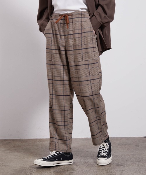 JUNRED（ジュンレッド）の「チェックリラックステーパードパンツ（スラックス・メンズ・ベージュ/グレー・LL/M/L）」の8枚目の写真