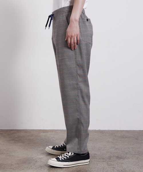 JUNRED（ジュンレッド）の「チェックリラックステーパードパンツ（スラックス・メンズ・ベージュ/グレー・LL/M/L）」の16枚目の写真
