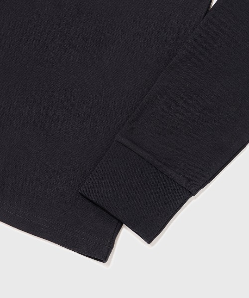 FRED PERRY（フレッドペリー）の「Twin Tipped Long Sleeve T-Shirt／フレッドペリーロンＴ（Tシャツ/カットソー・レディース・ブラック/ネイビー/オフホワイト/グリーン/ネイビー系/オリーブ/モカ/ホワイト/ブラウン/ネイビー系1/アイボリー/モスグリーン/ブラウン系その他/ホワイト系その他/ネイビー系2/ネイビー系3/ホワイト系その他2/ホワイト系その他3/ネイビー系4/ブラック系その他/ブラック系その他2・S/M/L/XL）」の22枚目の写真