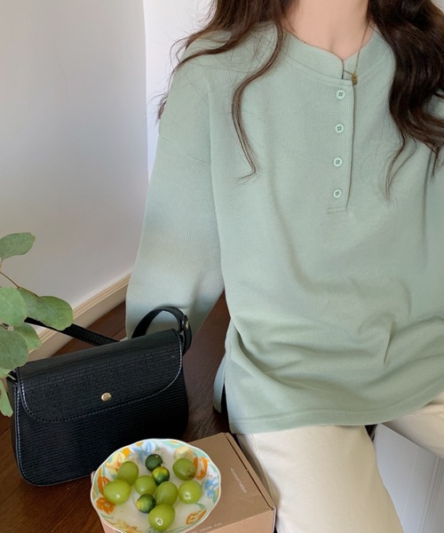 Diosfront（ディオスフロント）の「スタンドネックオーバーサイズカットロンTee（Tシャツ/カットソー・レディース・ライトグリーン/イエロー/ブラック/ブルーグリーン/ボルドー/キャメル/グリーン/ネイビー・M/L/XL）」の9枚目の写真