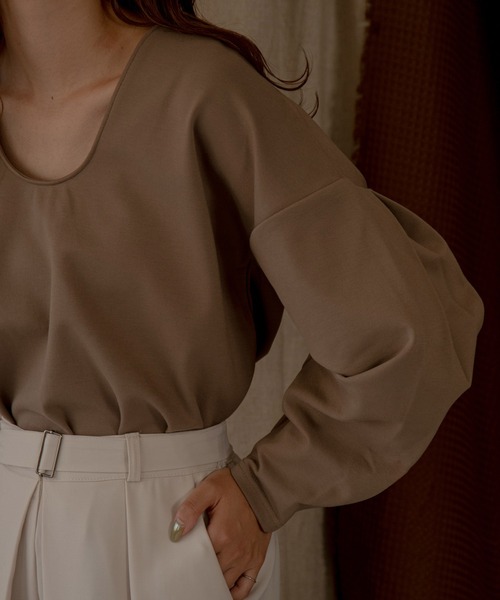lawgy(ラウジー)の「sleeve tuck cut tops(その他トップス・レディース・ブラウン/キャメル・FREE)」の8枚目の写真