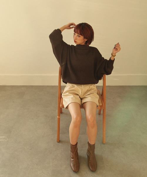 Chillfar（チルファー）の「フェイクレザーショートパンツ（その他パンツ・レディース・ブラック/ベージュ/アイボリー・MEDIUM/LARGE）」の10枚目の写真