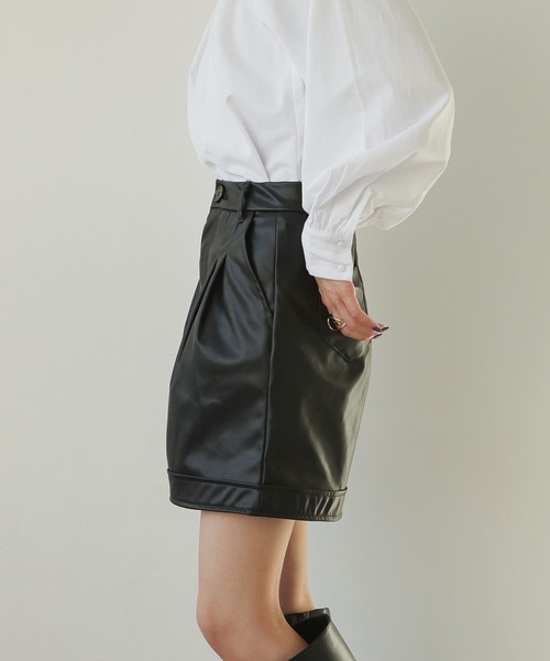 Chillfar（チルファー）の「フェイクレザーショートパンツ（その他パンツ・レディース・ブラック/ベージュ/アイボリー・MEDIUM/LARGE）」の22枚目の写真