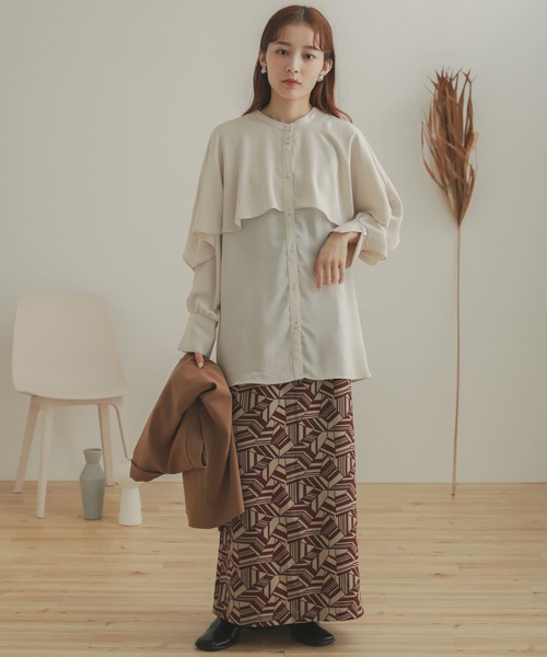SENSE OF PLACE by URBAN RESEARCH（センスオブプレイスバイアーバンリサーチ）の「フレアケープブラウス（シャツ/ブラウス・レディース・ブラック/アイボリー/キャメル・ONE）」の15枚目の写真