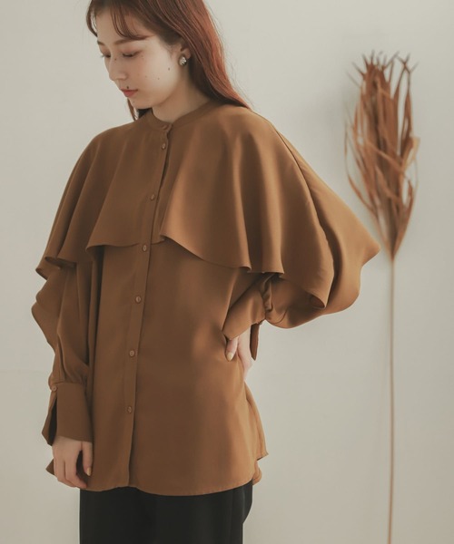 SENSE OF PLACE by URBAN RESEARCH（センスオブプレイスバイアーバンリサーチ）の「フレアケープブラウス（シャツ/ブラウス・レディース・ブラック/アイボリー/キャメル・ONE）」の6枚目の写真